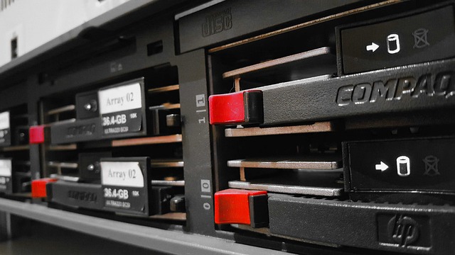 Die rolle von open source in der serverentwicklung